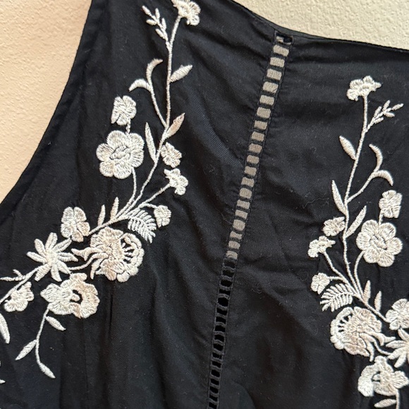 American Eagle Outfitters Black Jumpsuit with White Floral Embroidery - Picture 7 of 11
